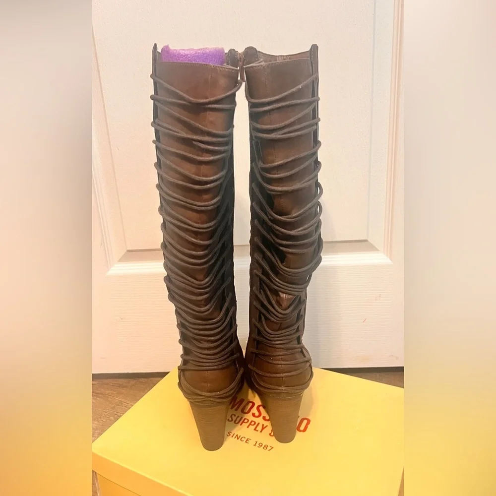 FINAL PRICE Y2K In Box Mossimo Supply Boots